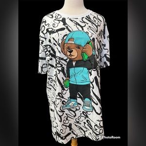 Bailey Apparel Graphic Bear T-Shirt in size 2XL
